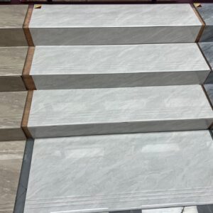 BSD605 กระเบื้องบันได(ชานพัก/ตัดเป็นลูกตั้ง)